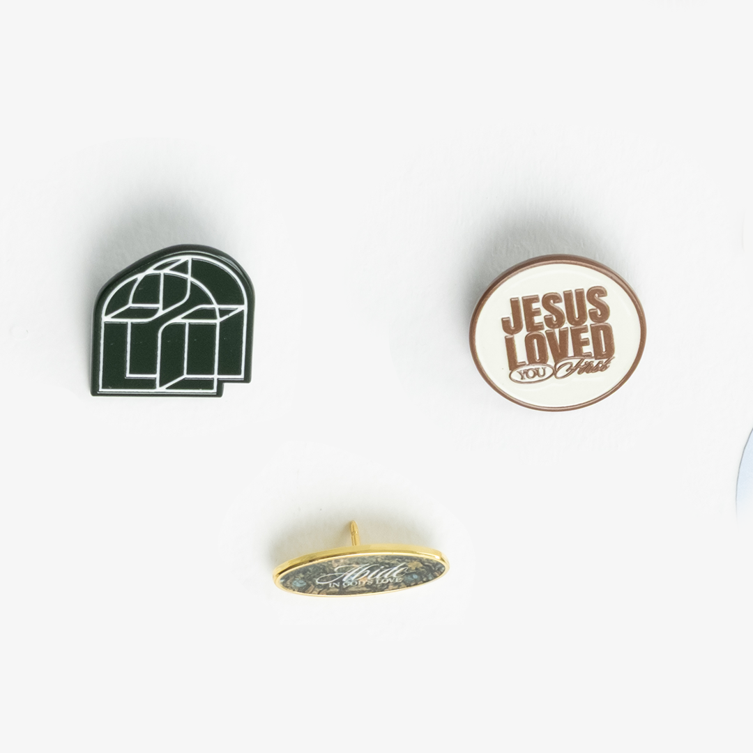 IT Pins